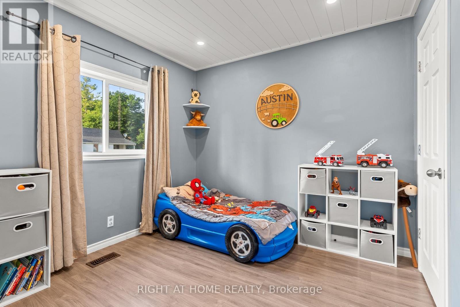5317 County 9 Road, Clearview, ON - Indoor