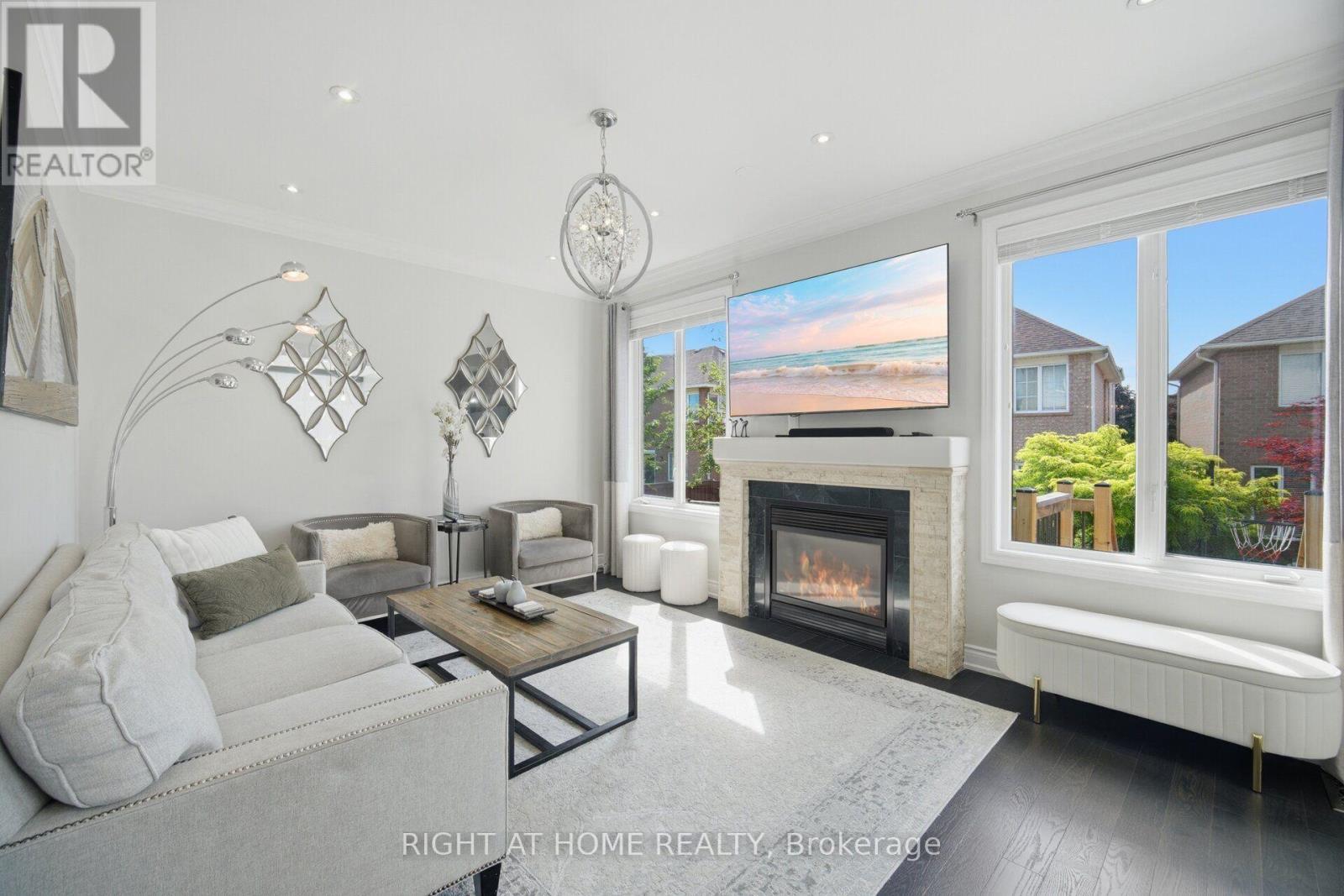 44 Crew Crescent, Vaughan, ON - Indoor Photo Showing Living Room With Fireplace