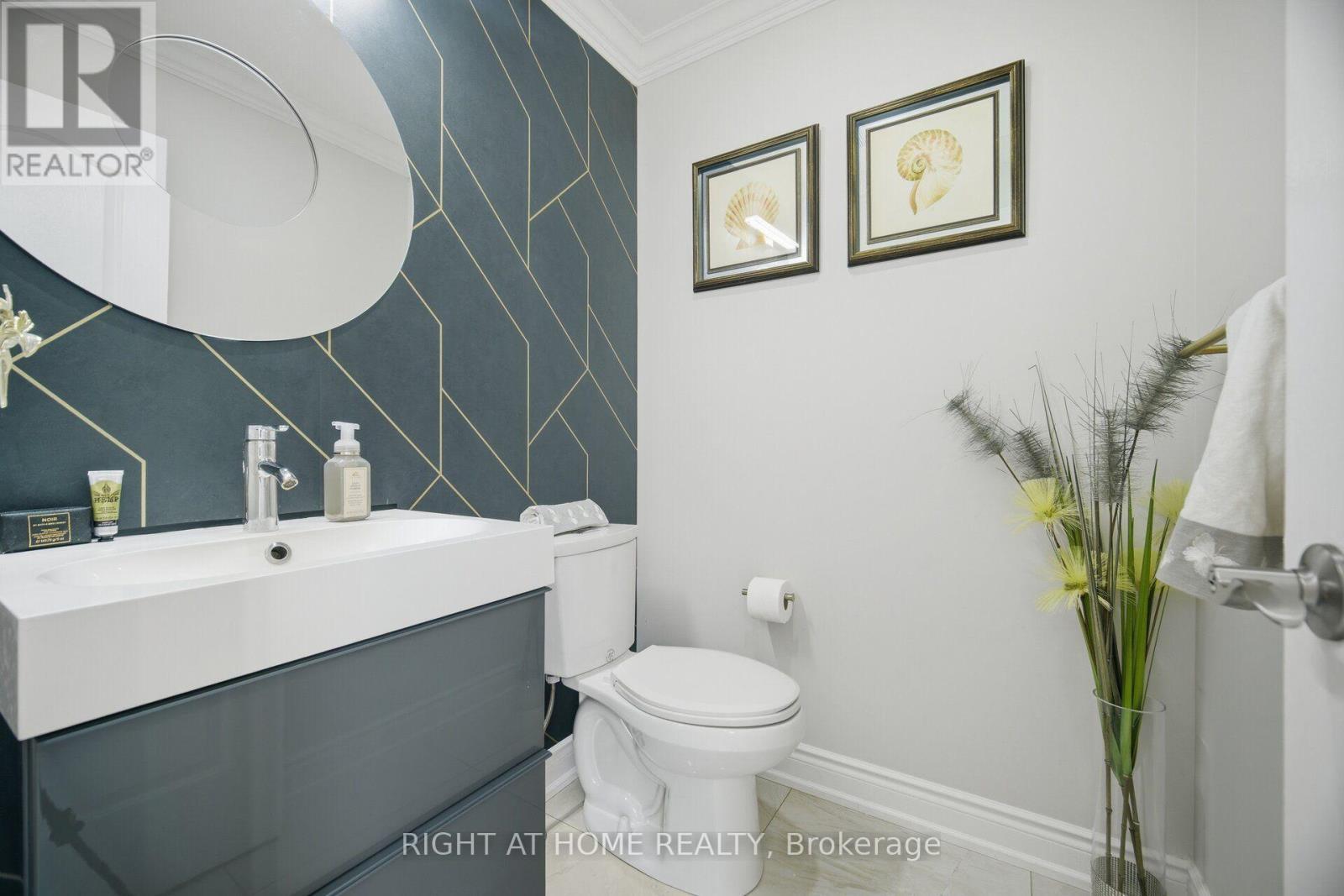 44 Crew Crescent, Vaughan, ON - Indoor Photo Showing Bathroom