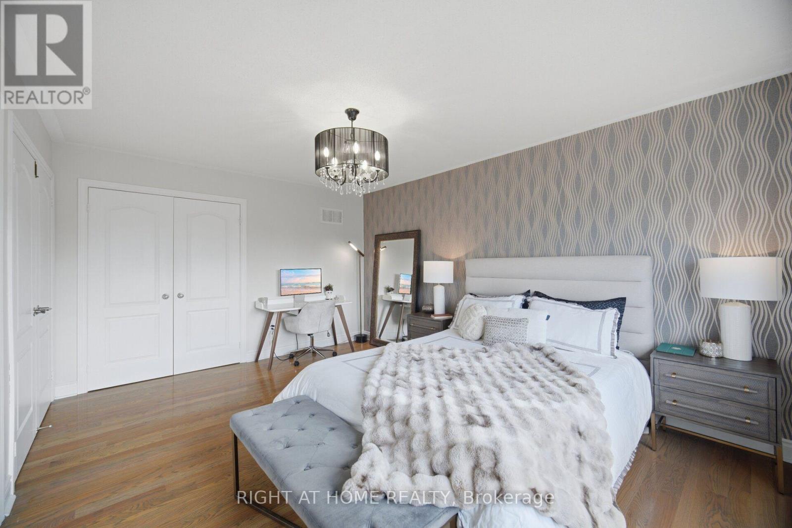 44 Crew Crescent, Vaughan, ON - Indoor Photo Showing Bedroom