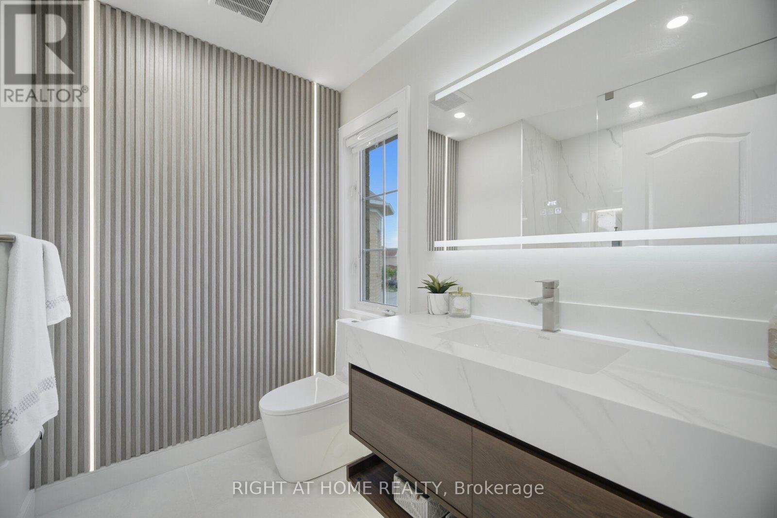44 Crew Crescent, Vaughan, ON - Indoor Photo Showing Bathroom