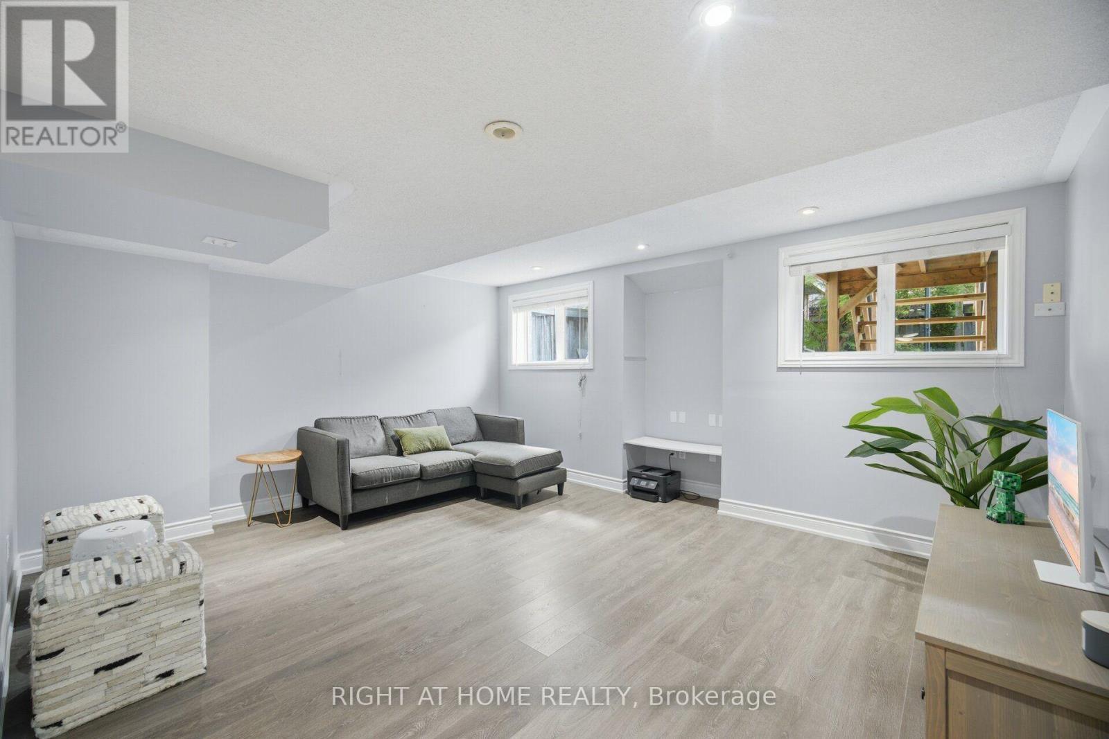 44 Crew Crescent, Vaughan, ON - Indoor