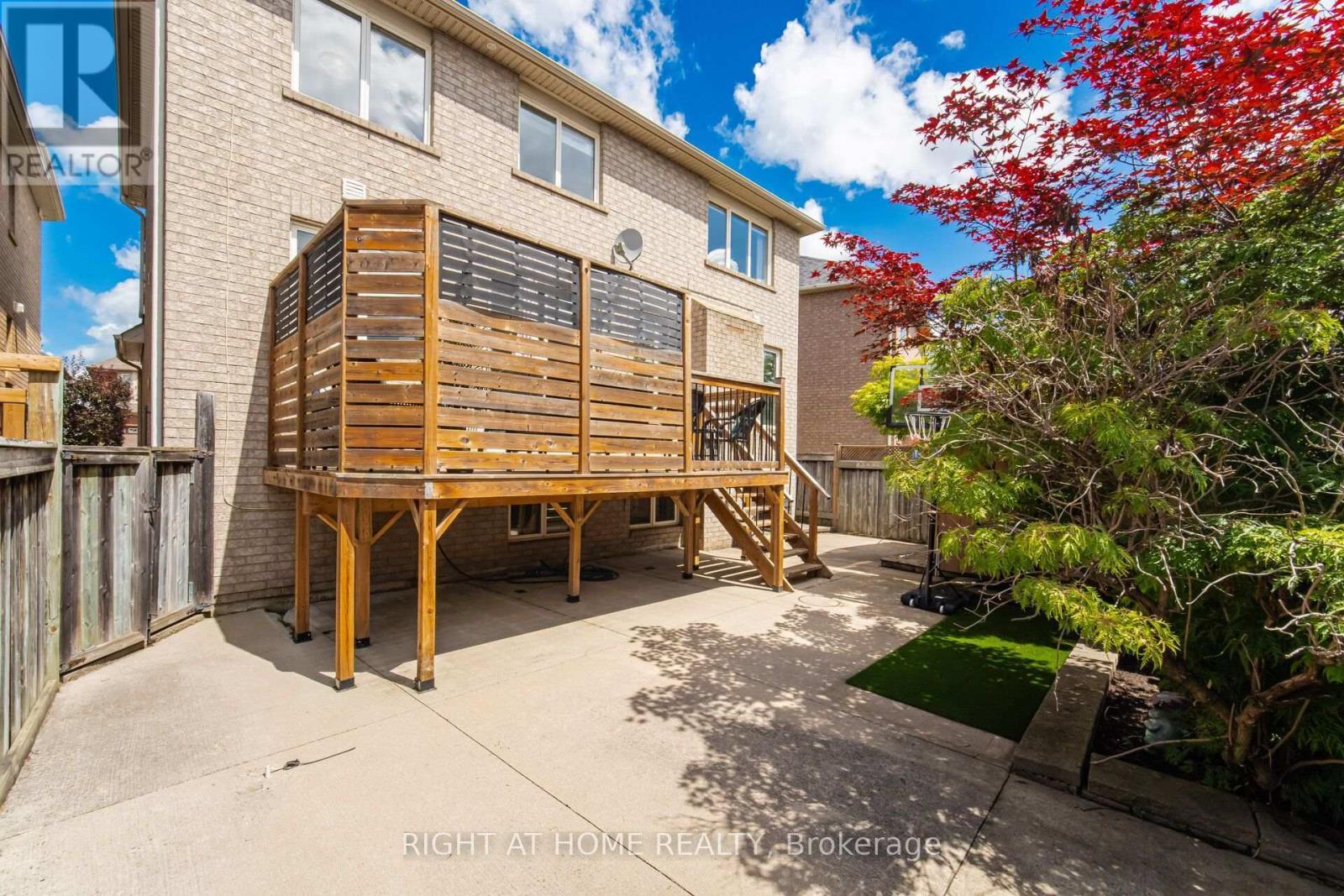 44 Crew Crescent, Vaughan, ON - Outdoor