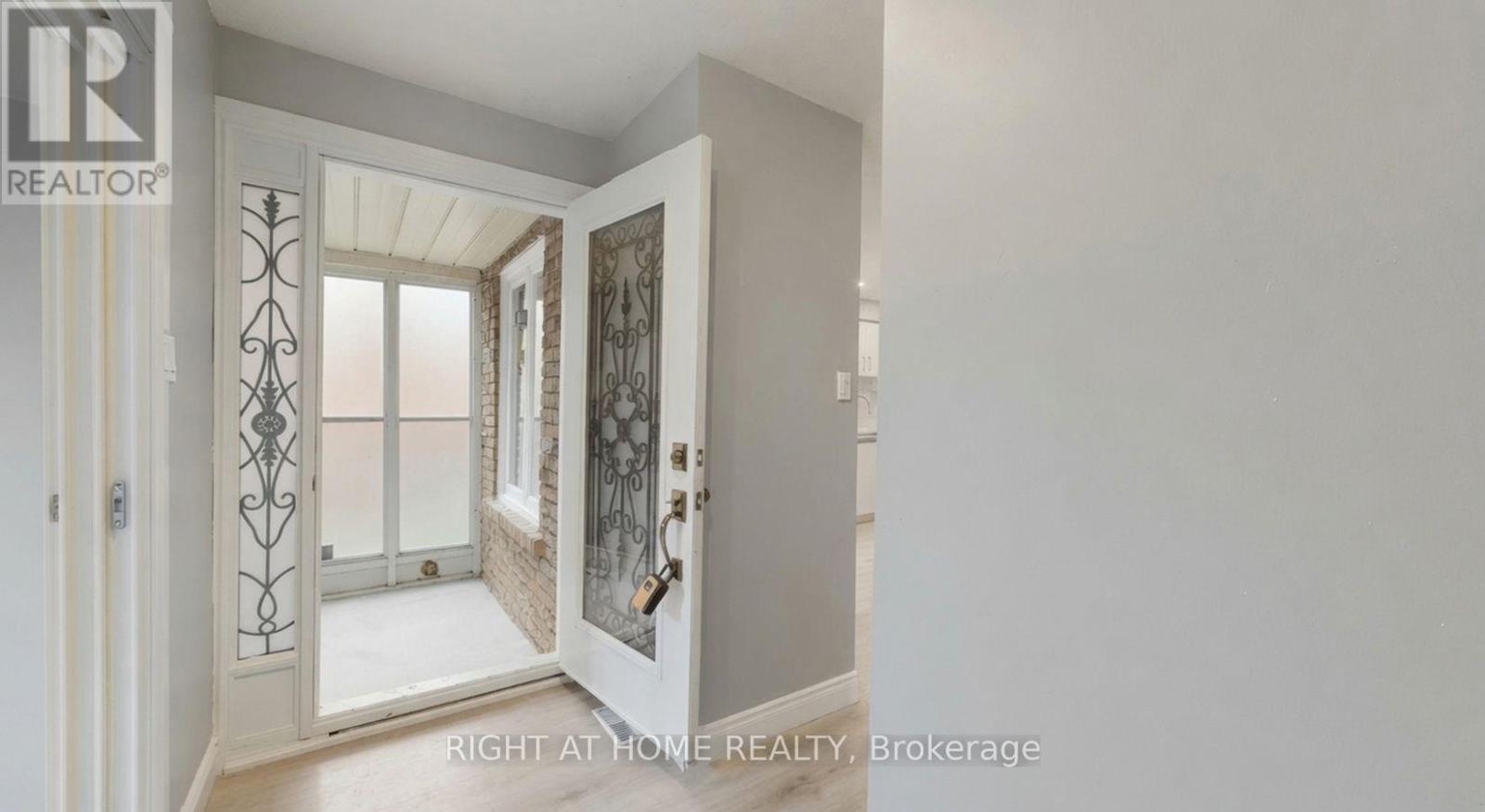 35 Chalfield Lane, Mississauga, ON - Photo Showing Other Room
