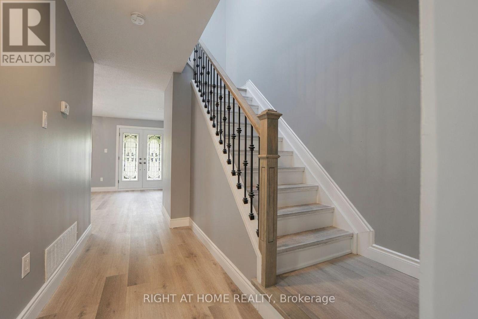 35 Chalfield Lane, Mississauga, ON - Indoor Photo Showing Other Room
