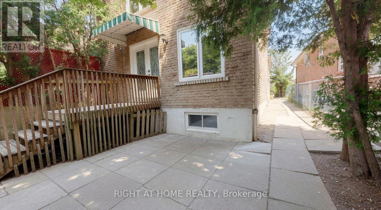 35 Chalfield Lane, Mississauga, ON - Outdoor With Exterior