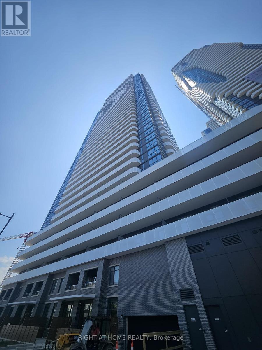 316 - 28 Interchange Way, Vaughan, ON - Outdoor