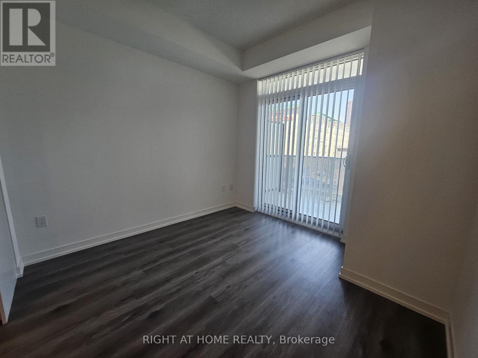 316 - 28 Interchange Way, Vaughan, ON - Indoor Photo Showing Other Room