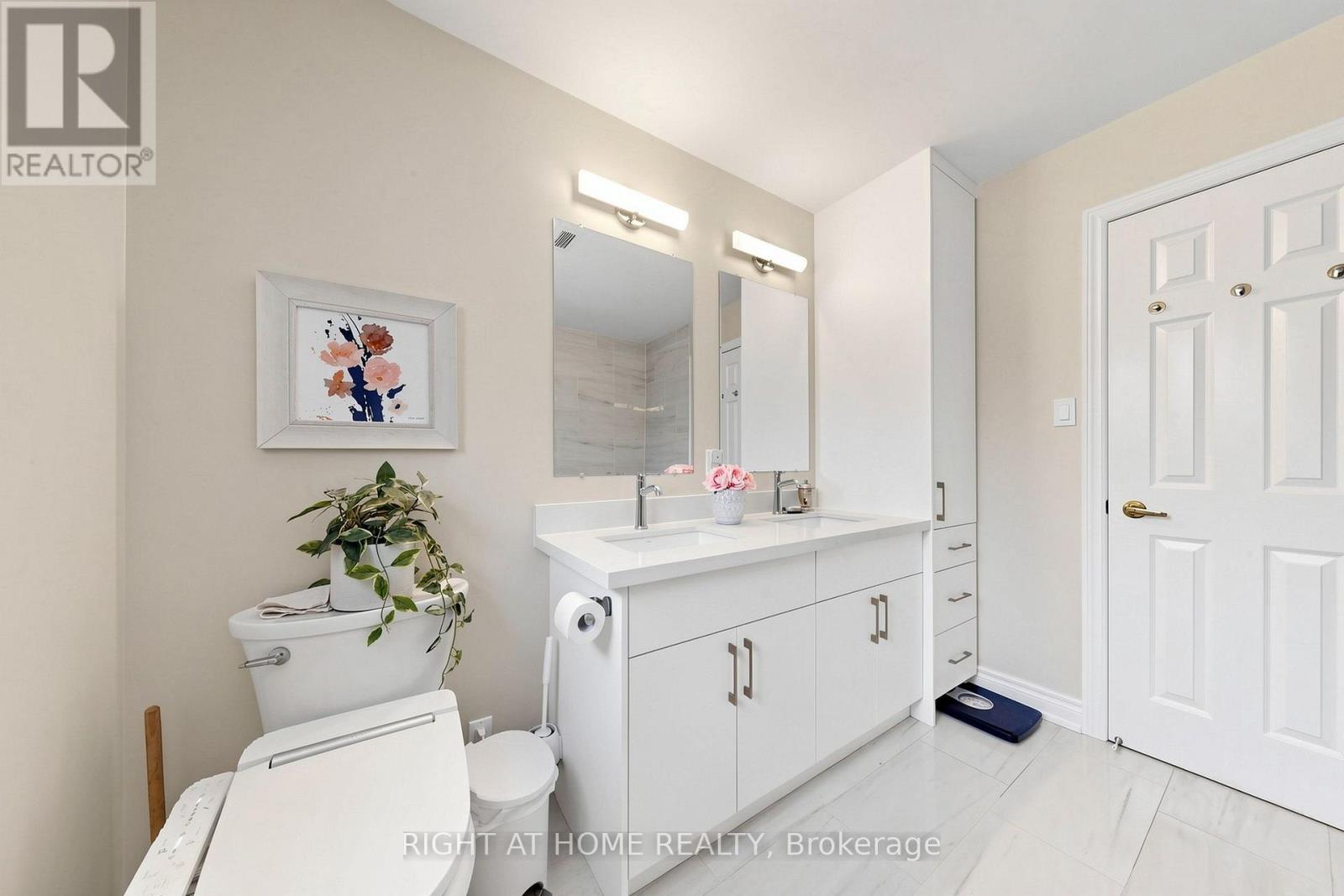2614 Pollard Drive, Mississauga, ON - Indoor