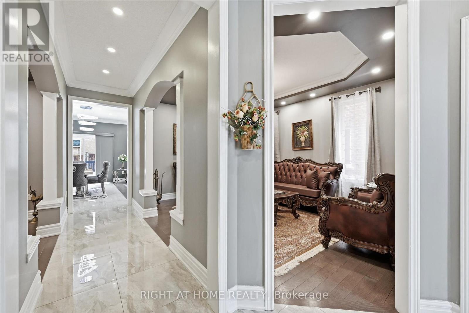 456 Valridge Drive, Hamilton, ON - Indoor Photo Showing Other Room