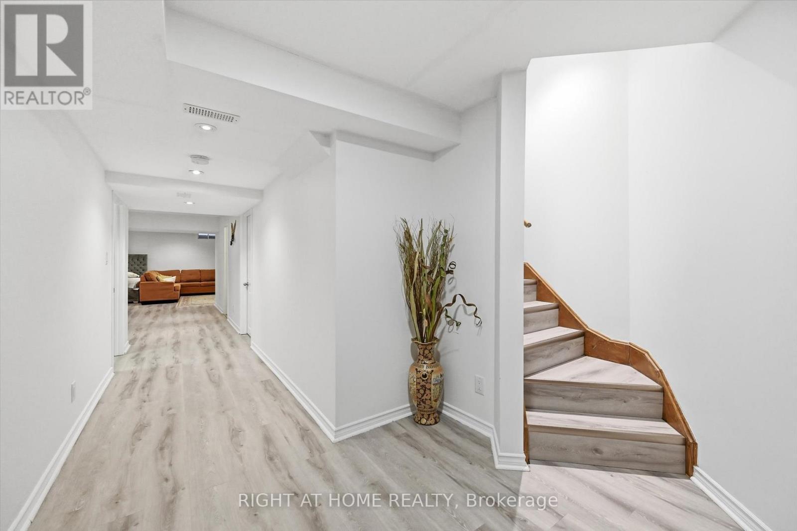 456 Valridge Drive, Hamilton, ON - Indoor Photo Showing Other Room