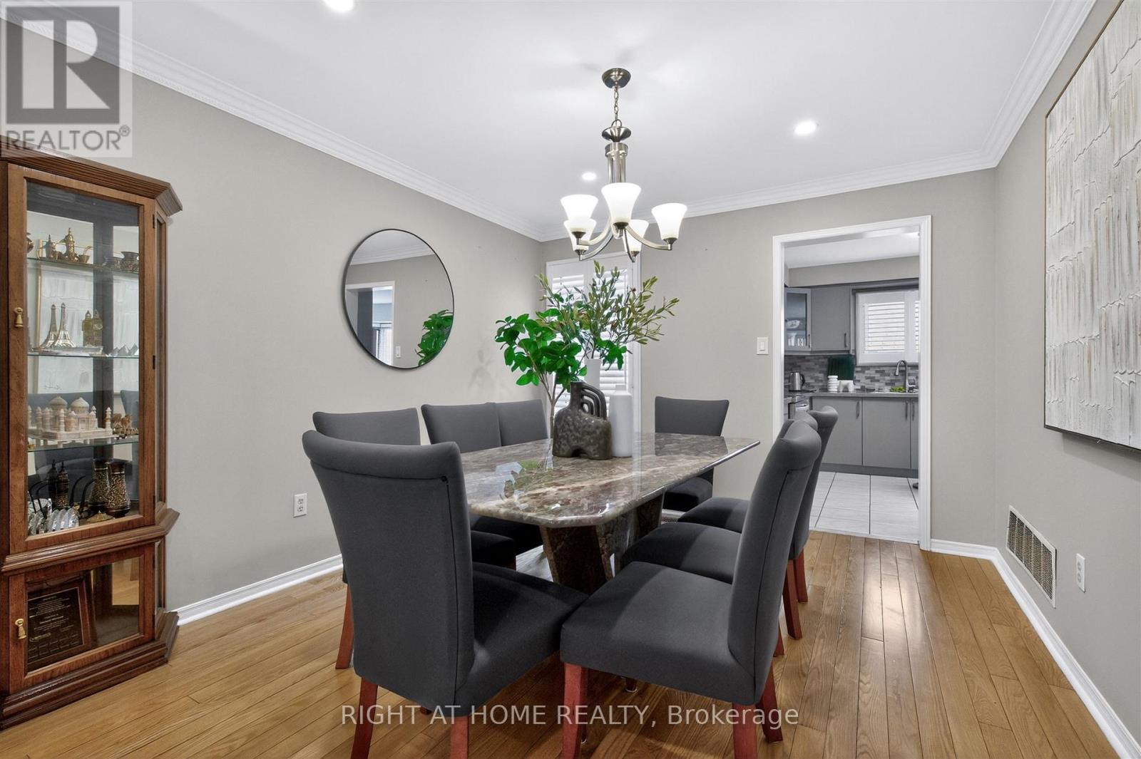 3 Lancashire Road, Markham, ON - Indoor Photo Showing Dining Room