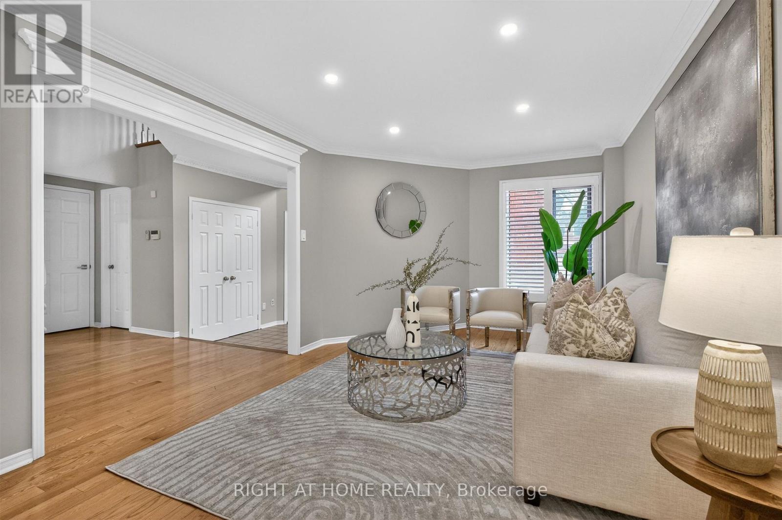 3 Lancashire Road, Markham, ON - Indoor