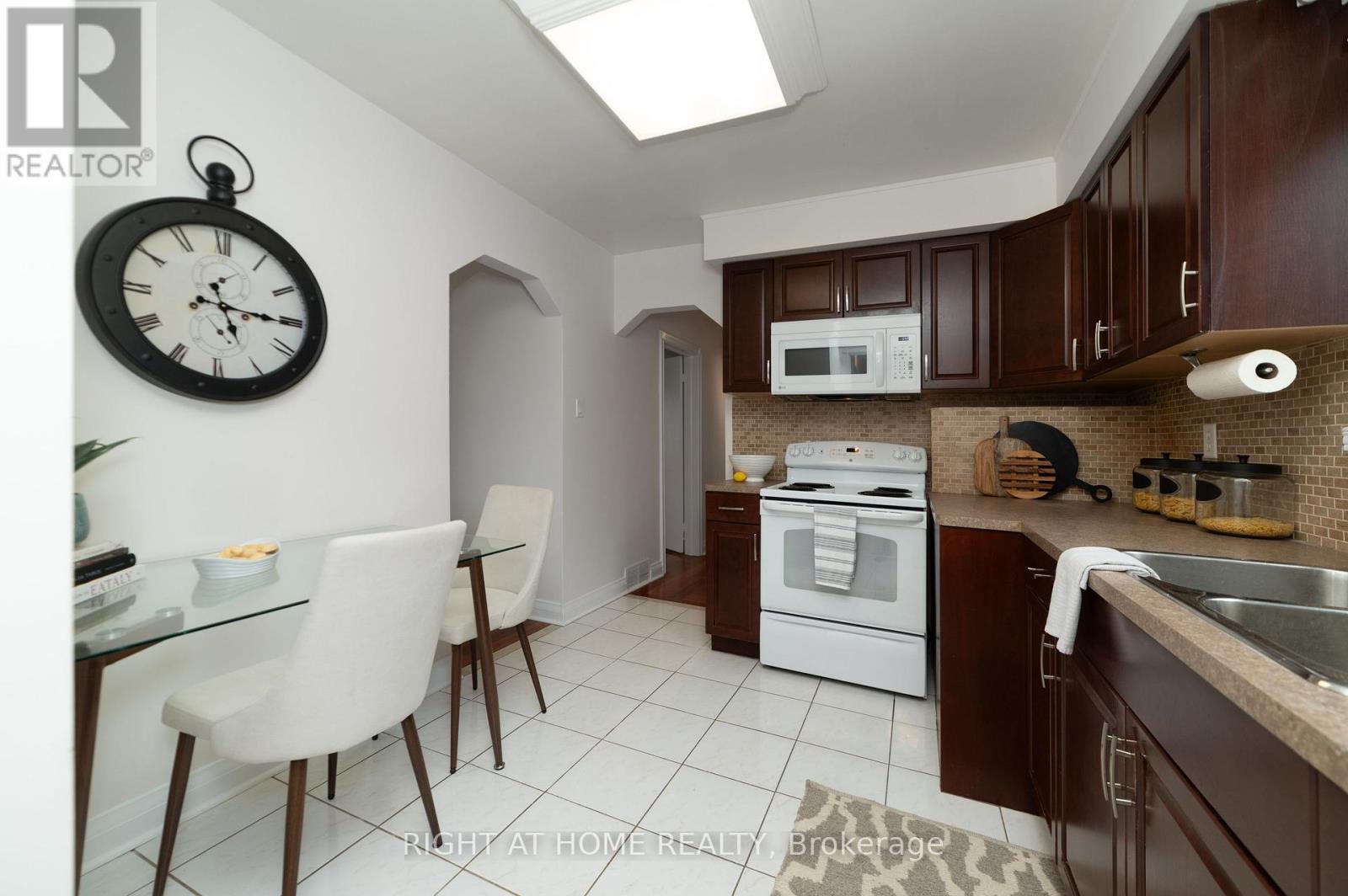 2 Midholm Drive, Toronto, ON - Indoor Photo Showing Kitchen With Double Sink