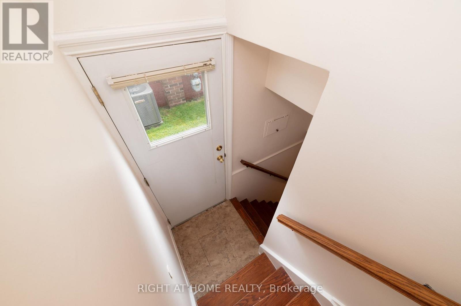 2 Midholm Drive, Toronto, ON - Indoor Photo Showing Other Room