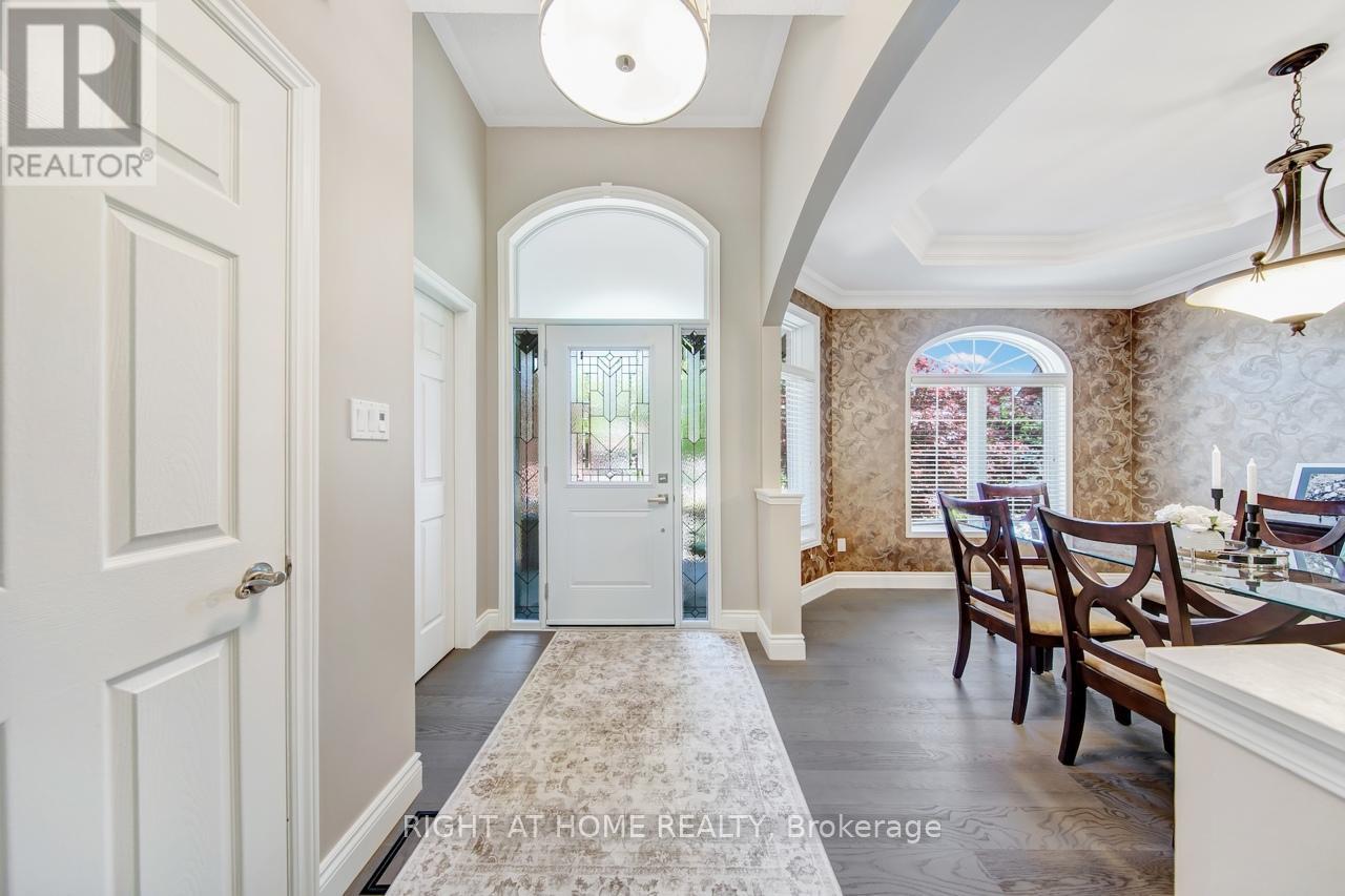 Foyer/Hall - 126 Moore Crescent, Hamilton, ON - Indoor Photo Showing Other Room