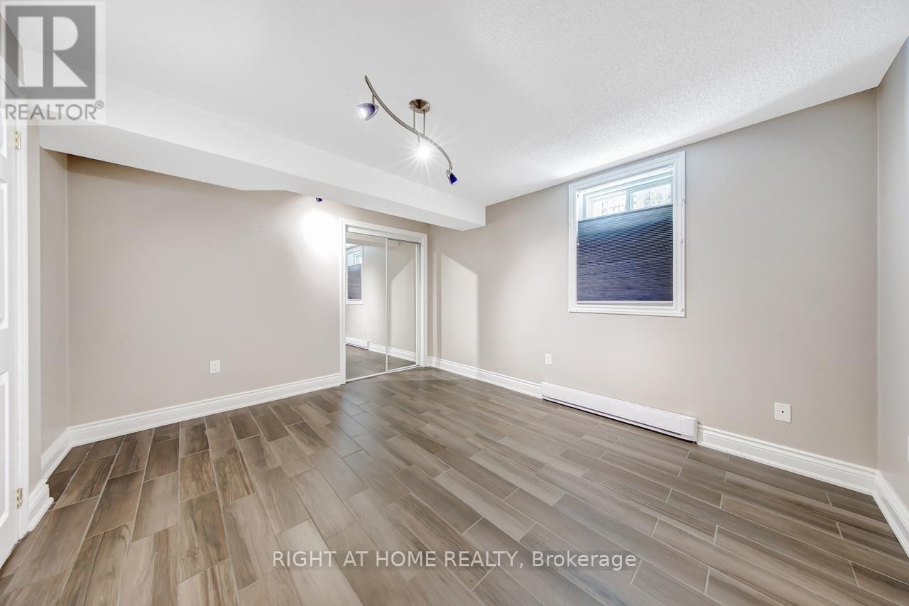 4th Bedroom - 126 Moore Crescent, Hamilton, ON - Indoor Photo Showing Other Room