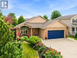 15 HOPE AVENUE Niagara-On-The-Lake, ON L0S 1T0