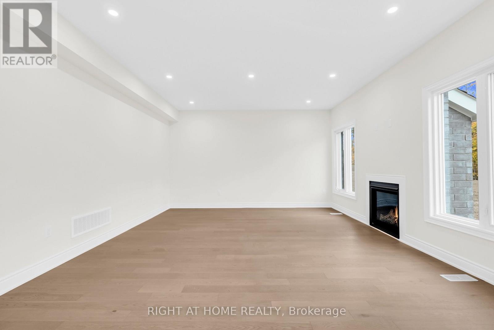 76 Ruby Ridge, Oro-Medonte, ON - Indoor Photo Showing Other Room