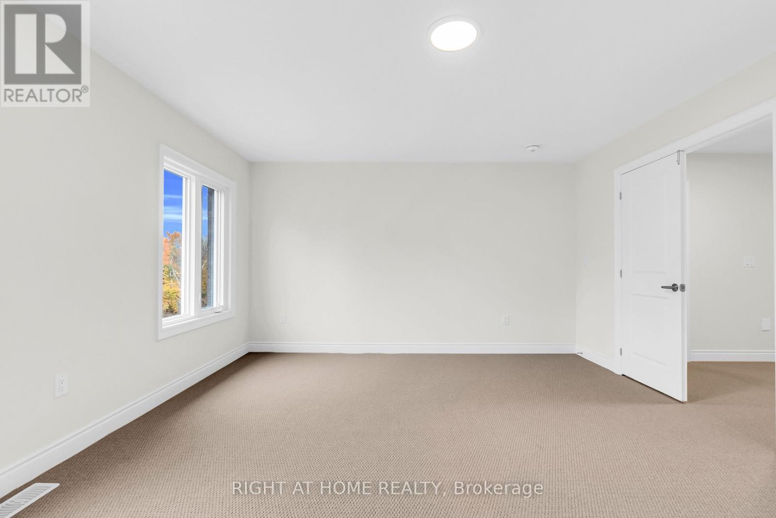 76 Ruby Ridge, Oro-Medonte, ON - Indoor Photo Showing Other Room