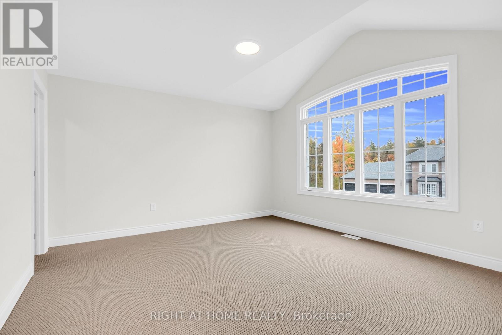 76 Ruby Ridge, Oro-Medonte, ON - Indoor Photo Showing Other Room