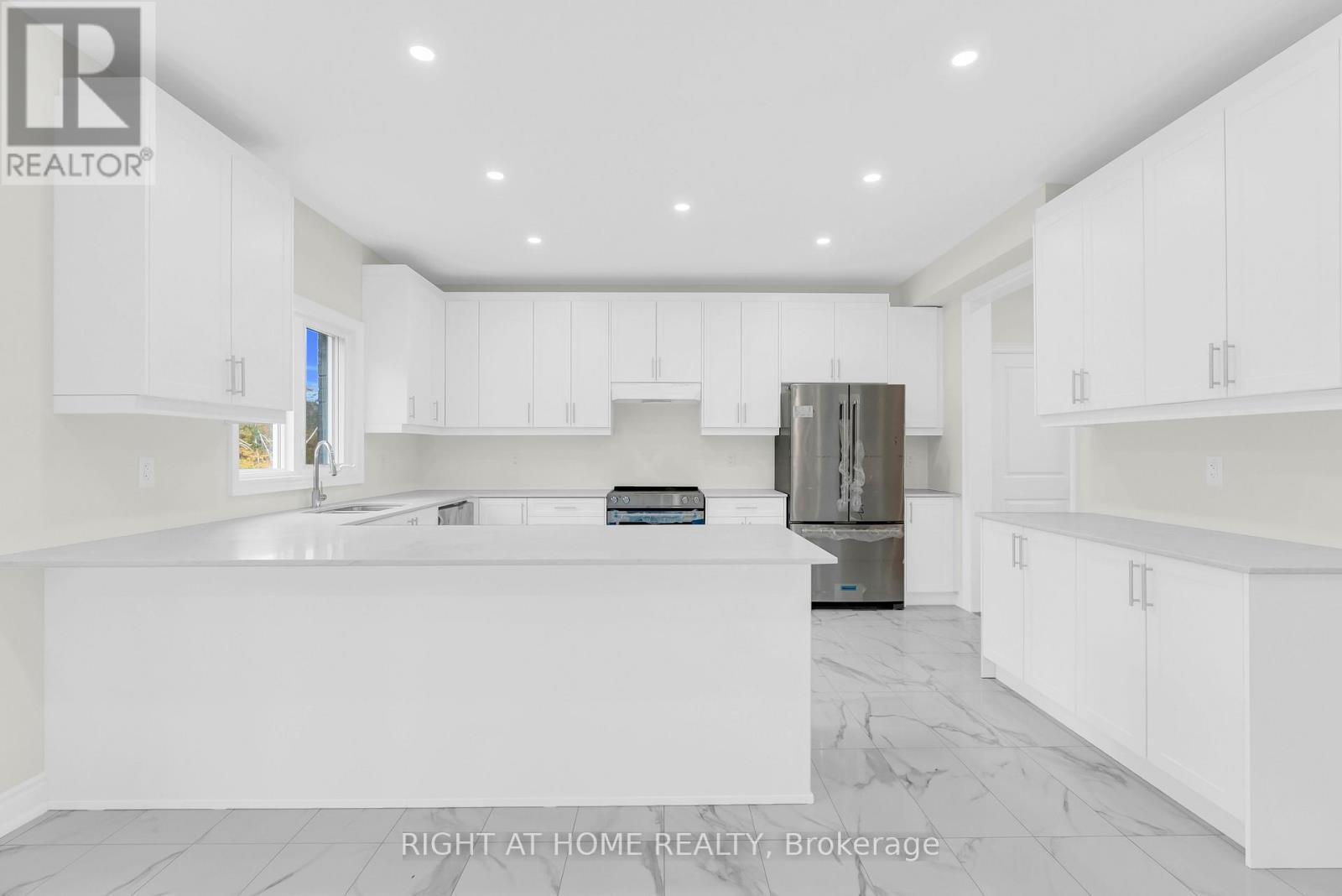 76 Ruby Ridge, Oro-Medonte, ON - Indoor Photo Showing Kitchen