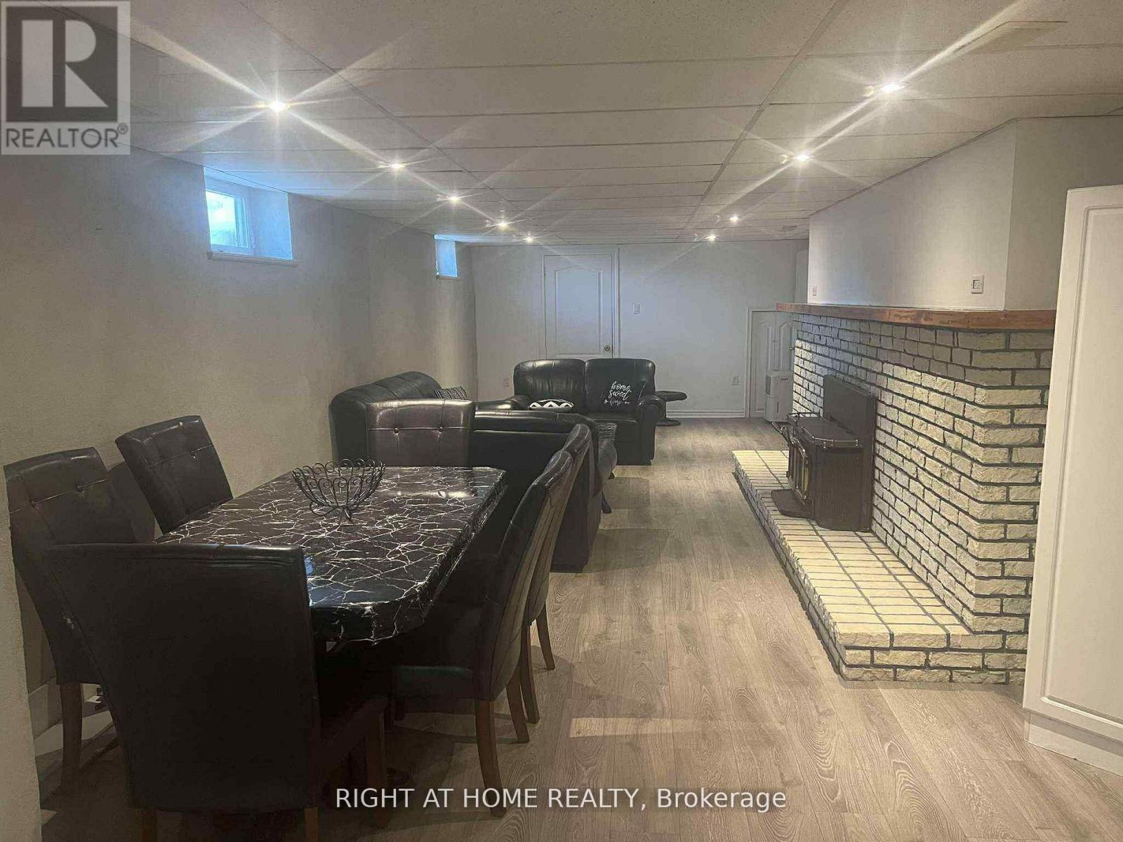 5409 Derry Road, Milton, ON - Indoor