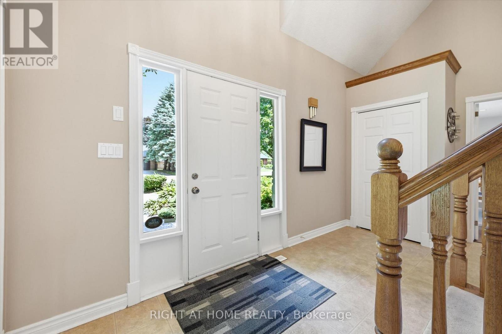 1 Idared Road, Hamilton, ON - Indoor Photo Showing Other Room
