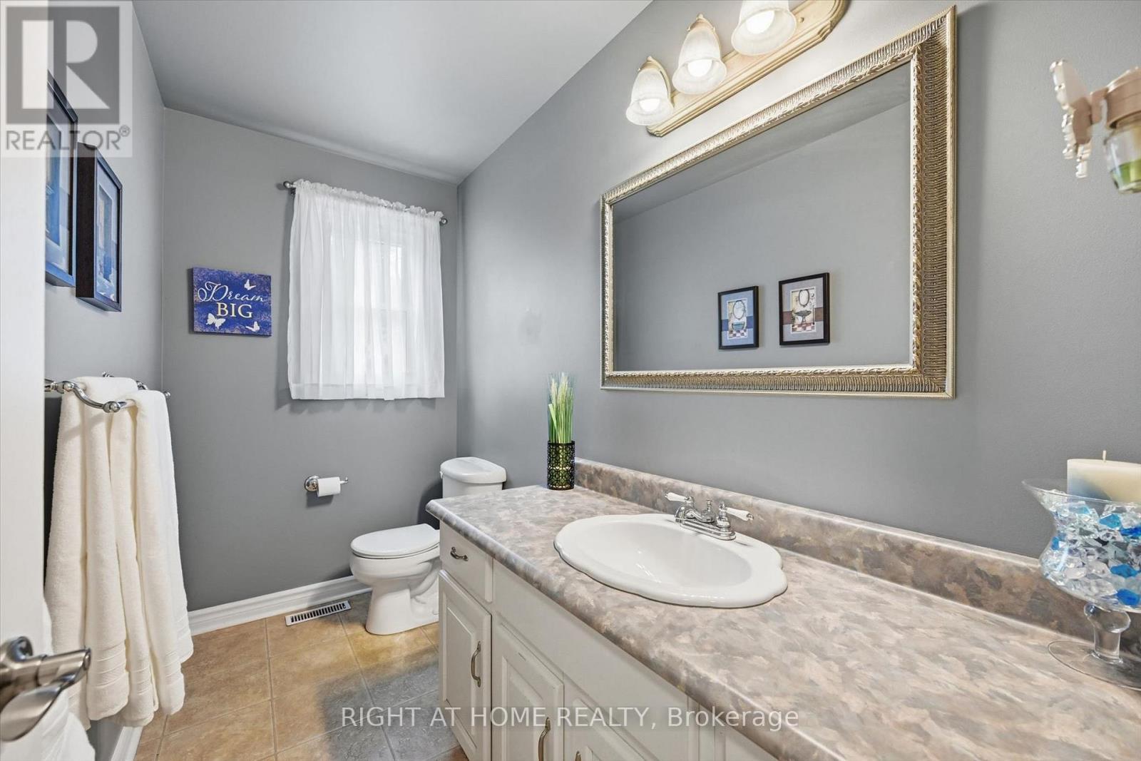 Main Floor Powder Room - 1 Idared Road, Hamilton, ON - Indoor Photo Showing Bathroom