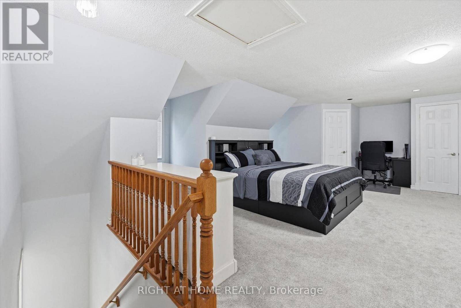 BR 4 - Separate staircase to Loft Bedroom/Suite - 1 Idared Road, Hamilton, ON - Indoor