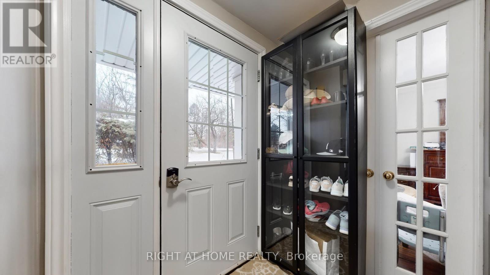 301 Garner Road E, Hamilton, ON - Indoor Photo Showing Other Room