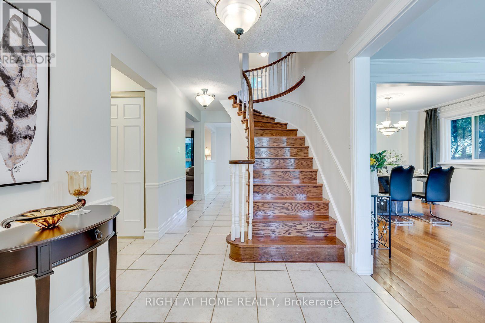 1025 Vanier Drive, Mississauga, ON - Indoor Photo Showing Other Room