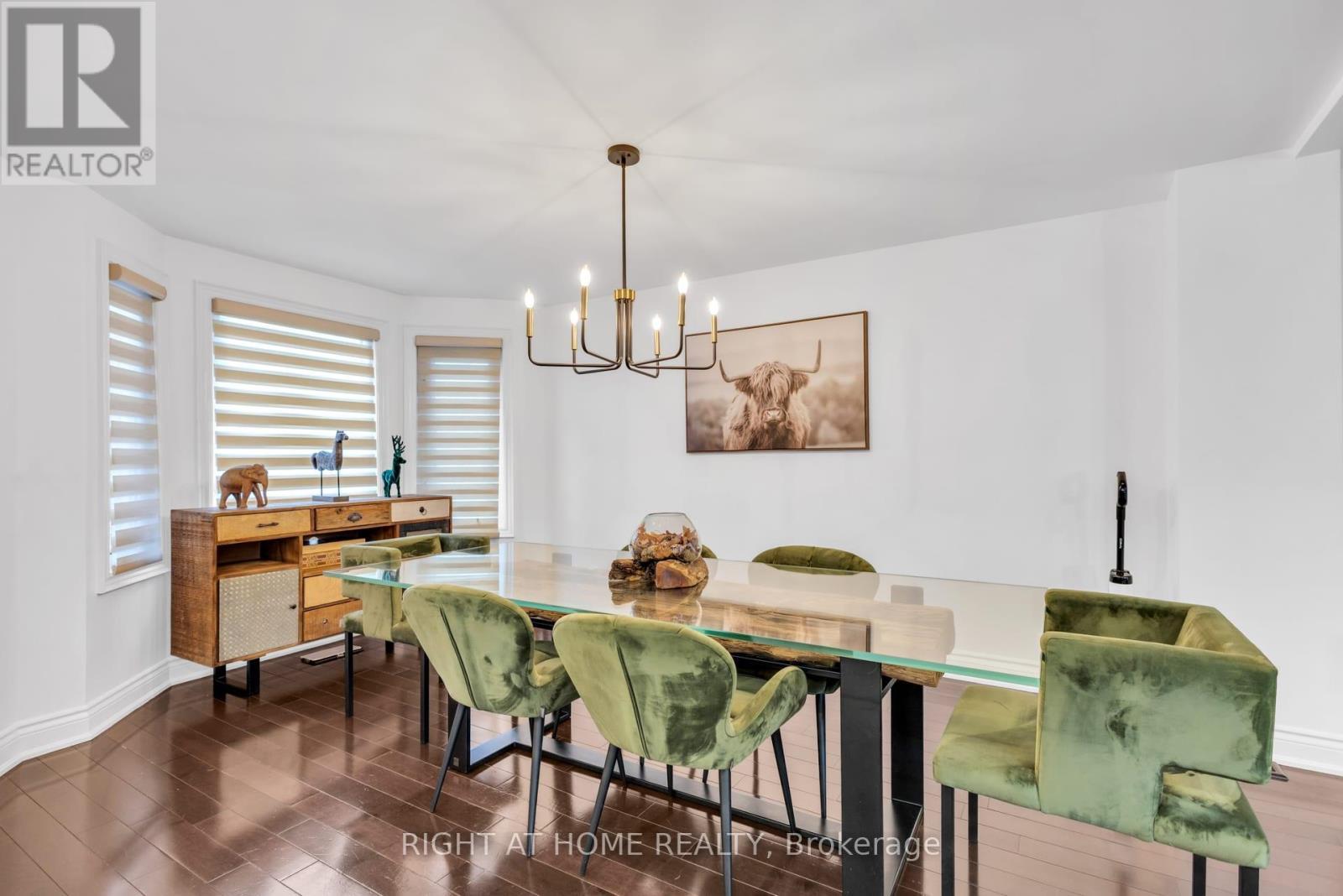 4345 Romfield Crescent, Mississauga, ON - Indoor Photo Showing Dining Room