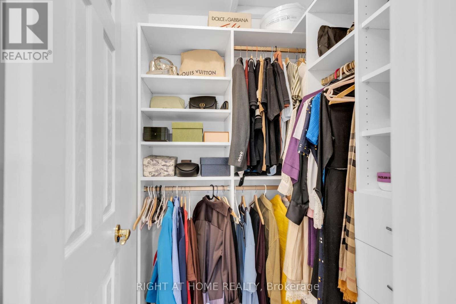 4345 Romfield Crescent, Mississauga, ON - Indoor With Storage