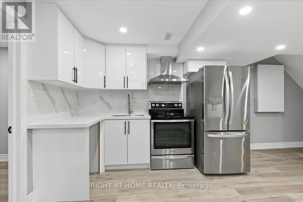 Kitchen - 1 Lorilee Crescent, Kitchener, ON - Indoor Photo Showing Kitchen