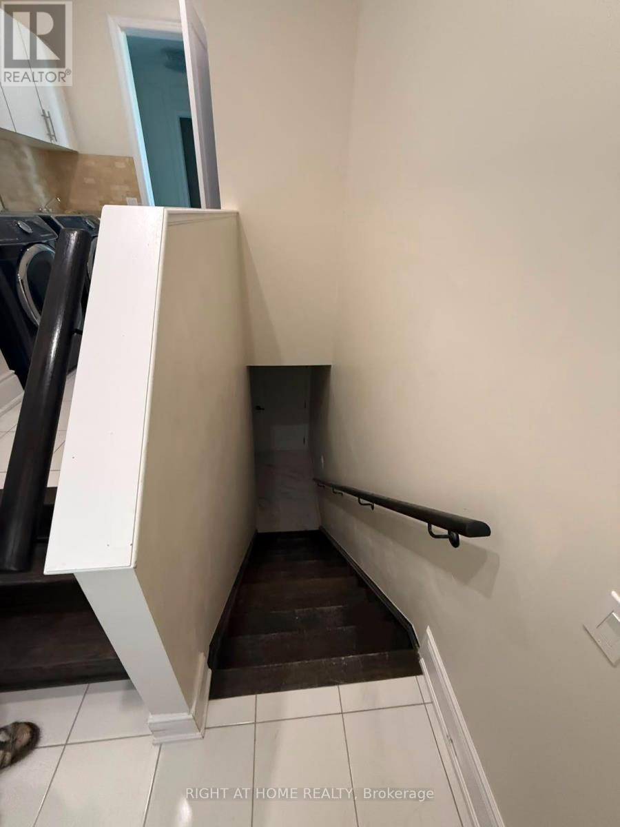 B - 2 Chesney Crescent, Vaughan, ON - Indoor Photo Showing Other Room