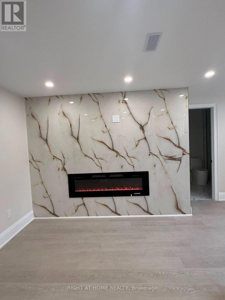B - 2 Chesney Crescent, Vaughan, ON - Indoor