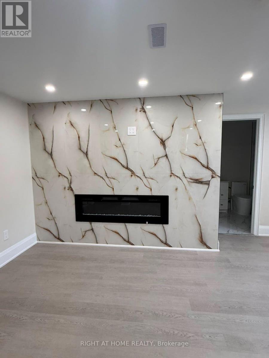 B - 2 Chesney Crescent, Vaughan, ON - Indoor