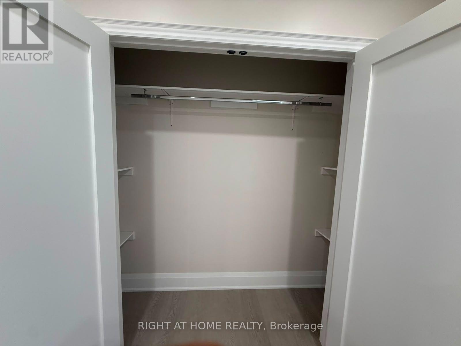 B - 2 Chesney Crescent, Vaughan, ON - Indoor With Storage