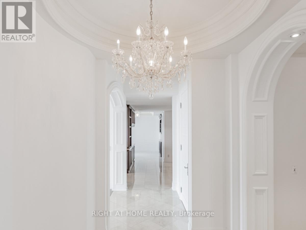 Lph19 - 2095 Lake Shore Boulevard W, Toronto, ON - Photo Showing Other Room