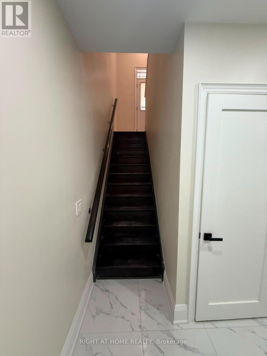 A - 2 Chesney Crescent, Vaughan, ON - Indoor Photo Showing Other Room