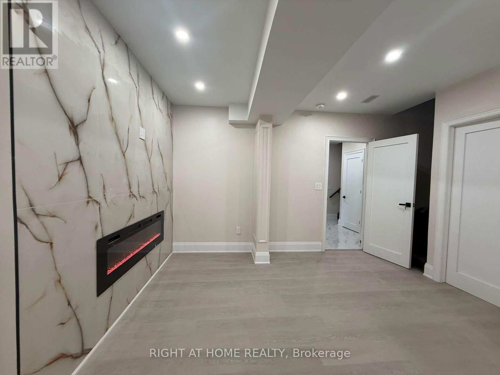 A - 2 Chesney Crescent, Vaughan, ON - Indoor