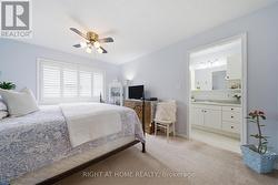 Ensuite Bathroom - 