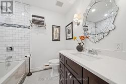 Main 4pc Bathroom - 