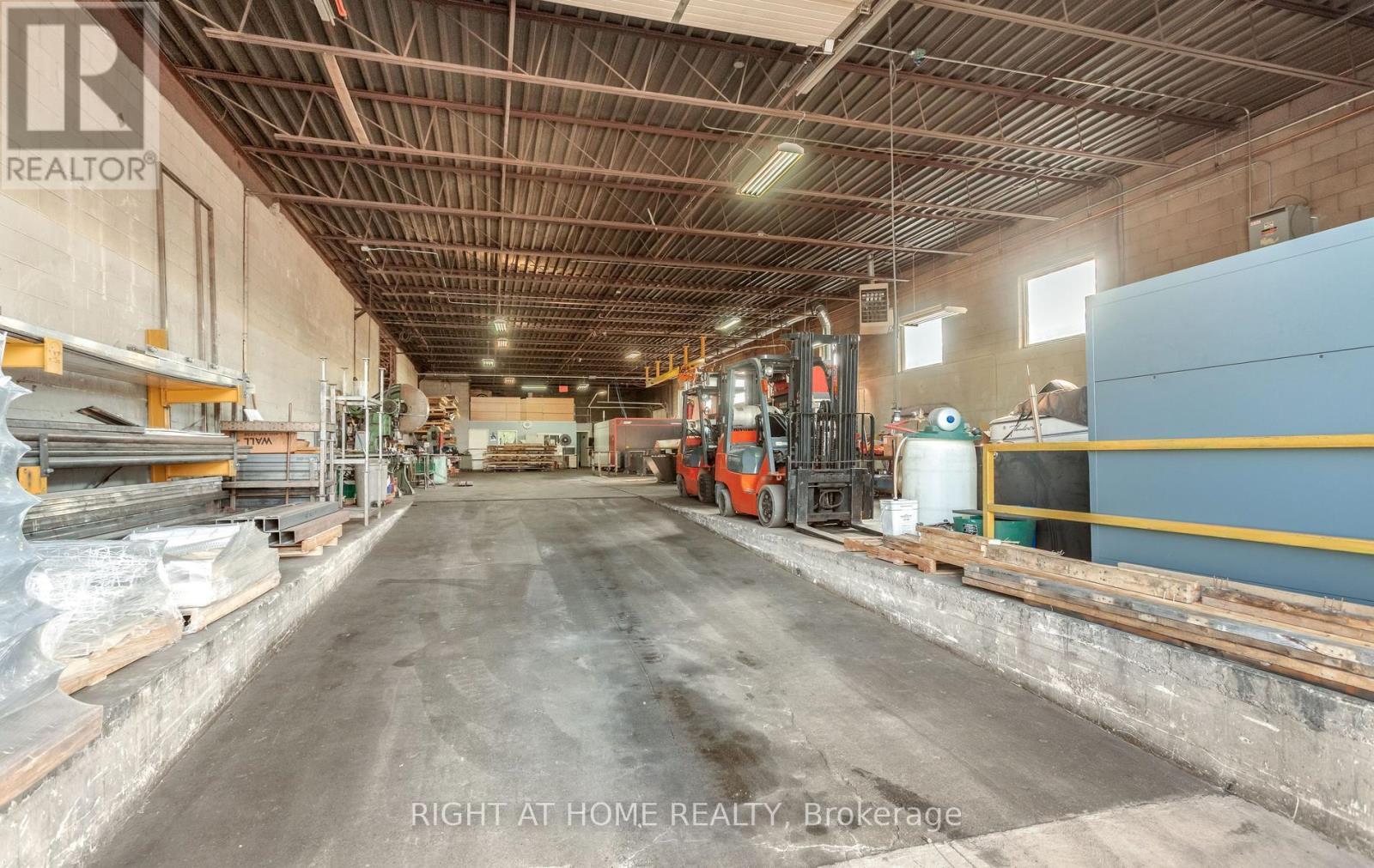 5277 Creekbank Road, Mississauga, ON