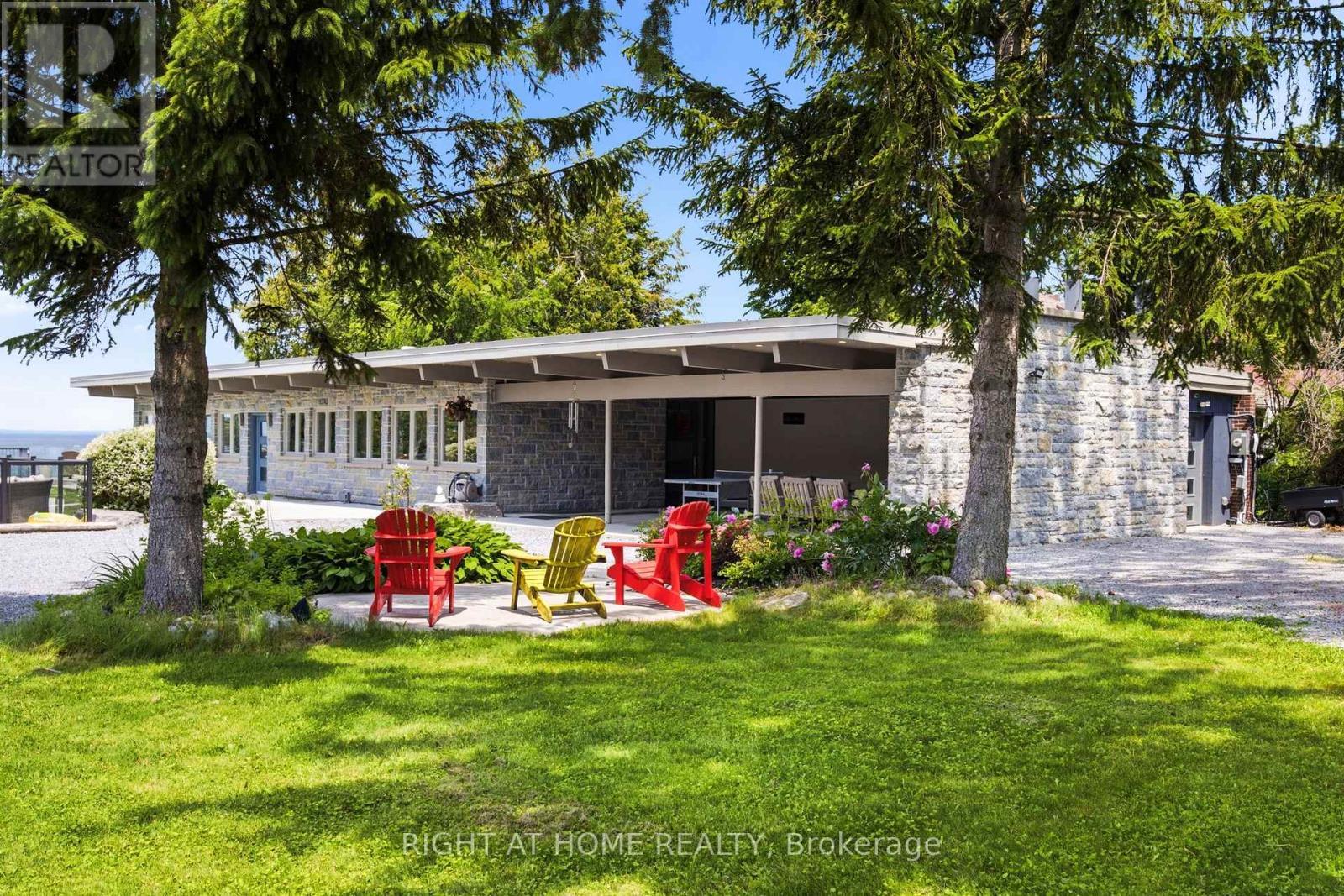 25260 Maple Beach Road, Brock, ON - Outdoor With Deck Patio Veranda