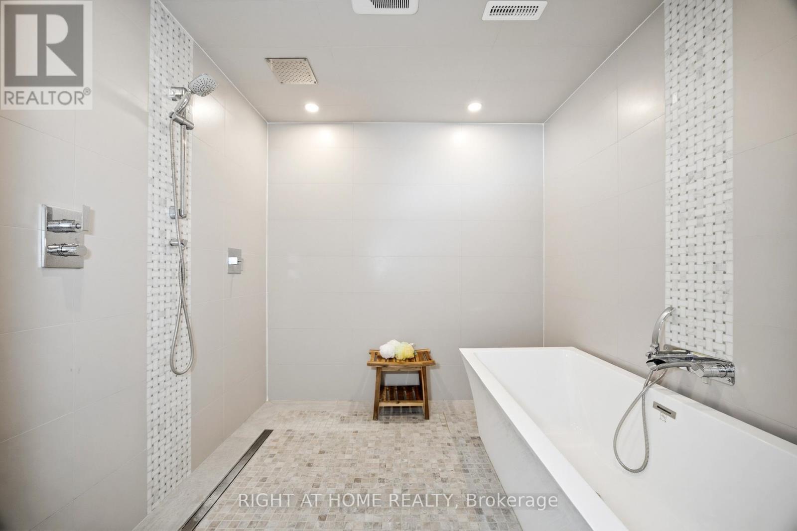 25260 Maple Beach Road, Brock, ON - Indoor Photo Showing Other Room