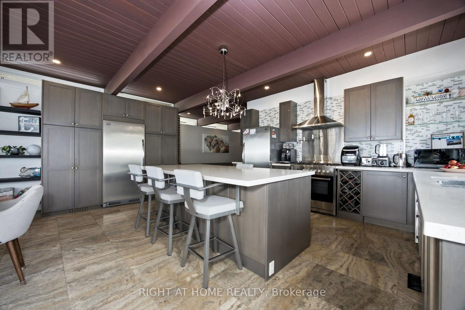 25260 Maple Beach Road, Brock, ON - Indoor