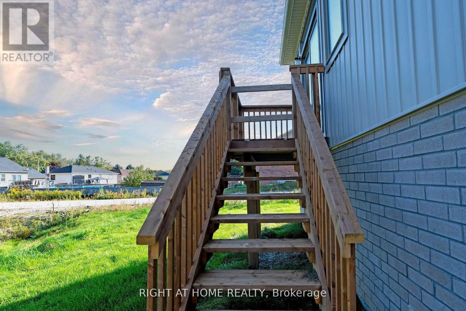 240 Wilcox Drive, Clearview, ON - Outdoor