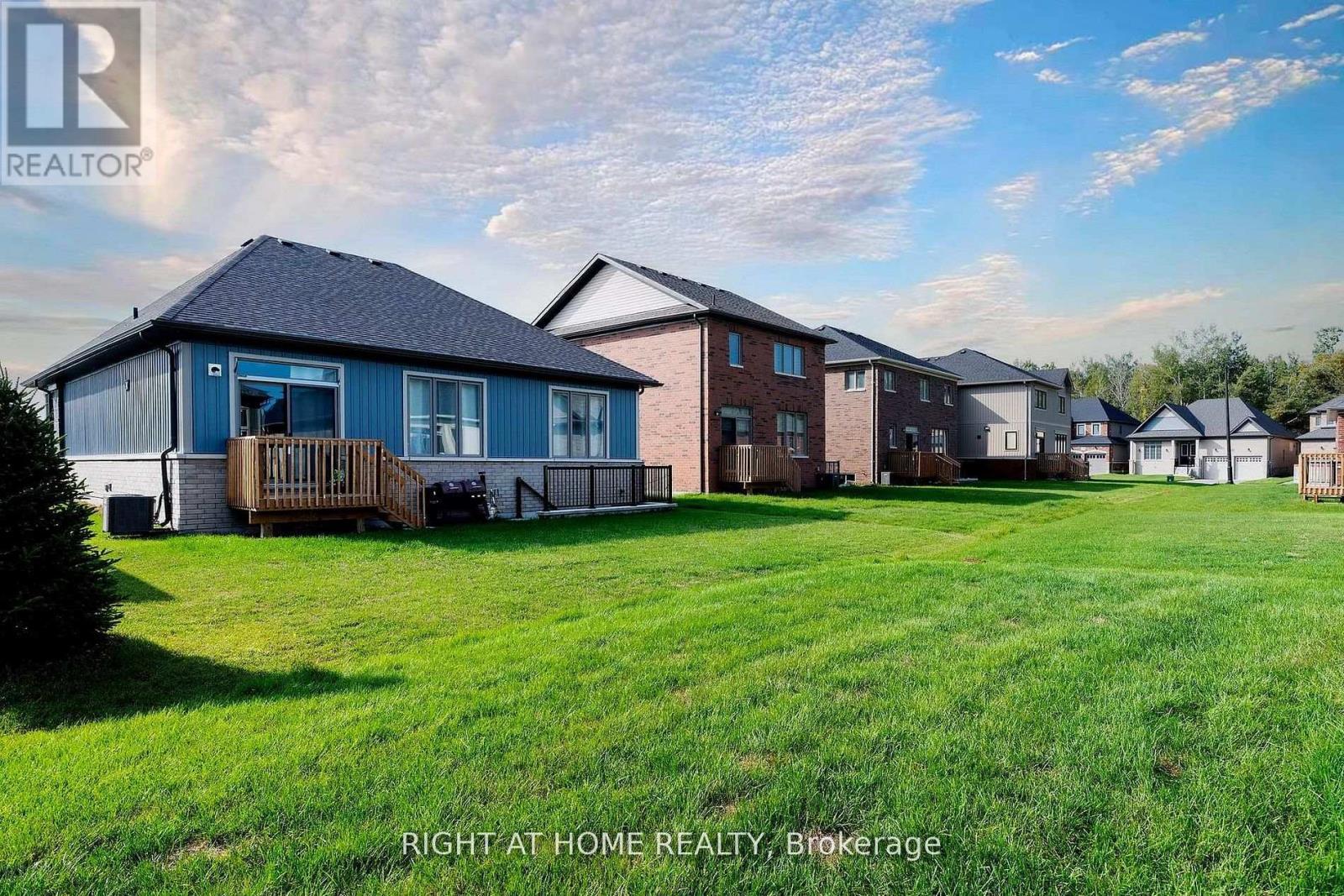 245 Wilcox Drive, Clearview, ON - Outdoor